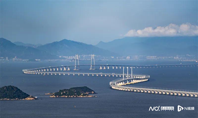 港珠澳大桥。