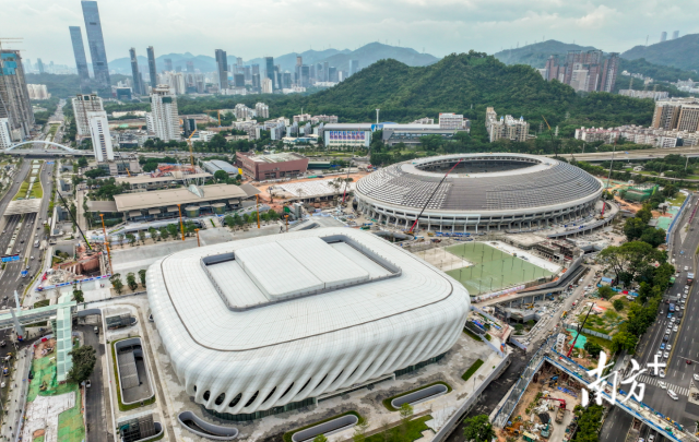迎接“十五运”，深圳多个文体场馆升级“新皮肤”。南方+记者 朱洪波 摄